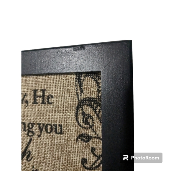 Wooden Burlap Frame Wall Decor - Picture 4 of 7